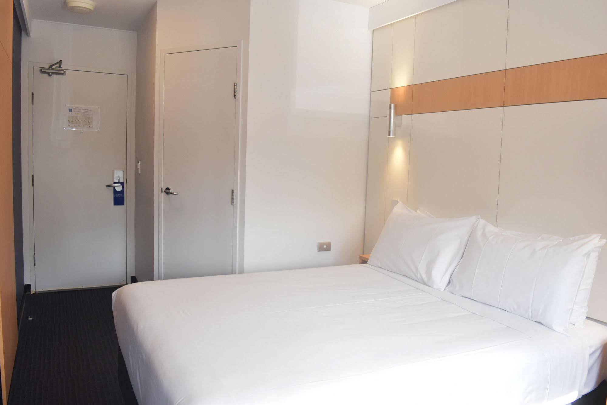 Ibis Budget - Gosford Eksteriør bilde